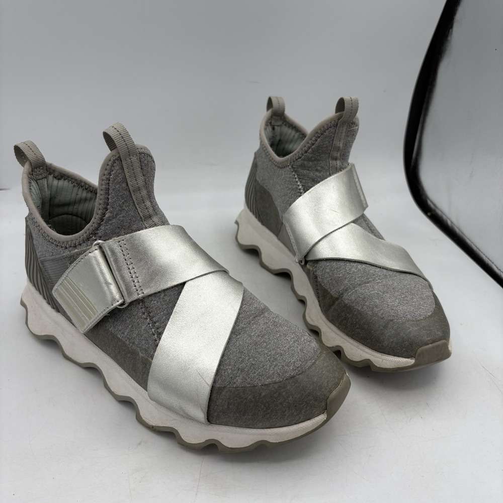 Sorel Shoes Womens Size 8.5 Kinetic Gray Silver Sneakers NL2910-081 Straps Run